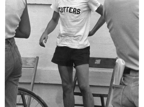 Moocher-Breaking-Away