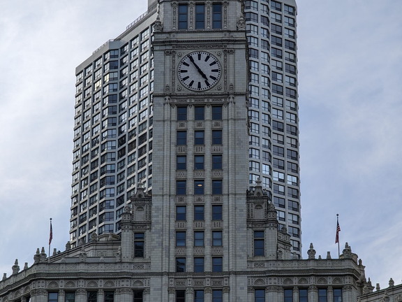 PXL 20230902 215525736