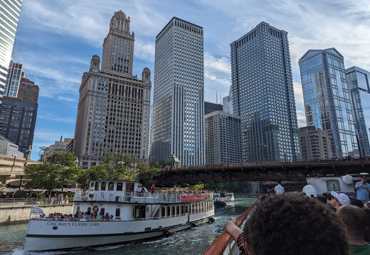 PXL 20230902 221054442