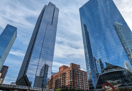 PXL 20230902 221840968