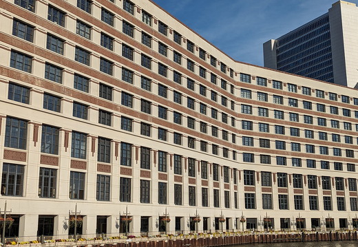 PXL 20230902 222738760