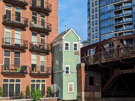 PXL 20230902 223331062