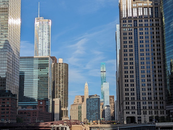 PXL 20230902 223657349