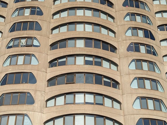 PXL 20230902 224732428