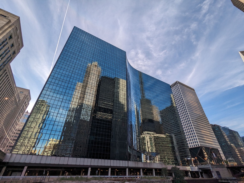 PXL 20230902 225410272