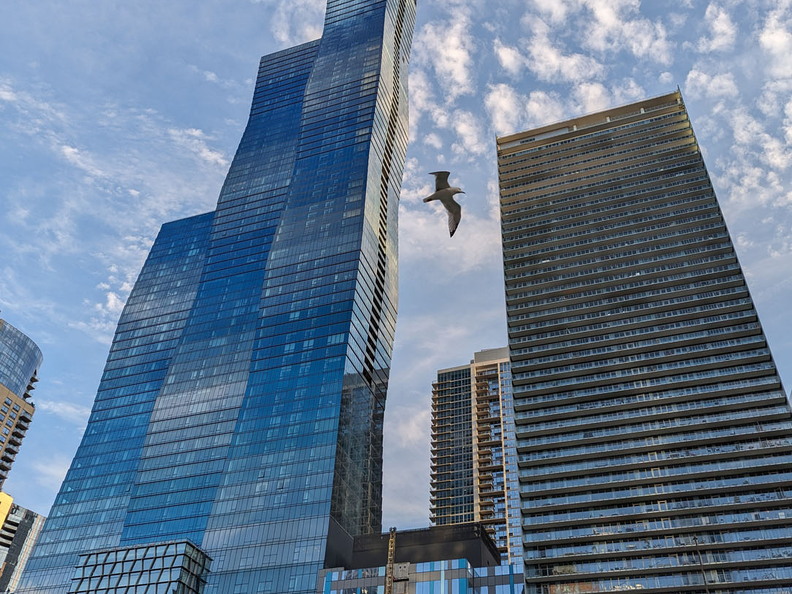 PXL 20230902 232251291