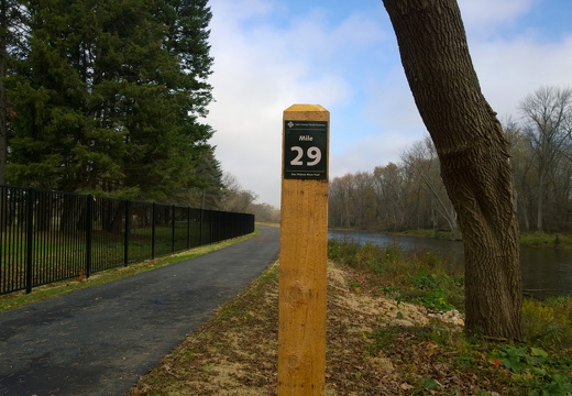 Des Plaines River Trail