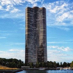 Lake Pointe Tower - Chicago