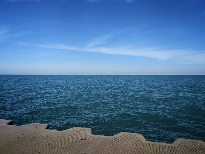 The-Wall-and-The-Lake