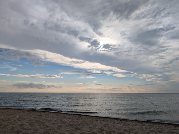 PXL 20240728 231044054