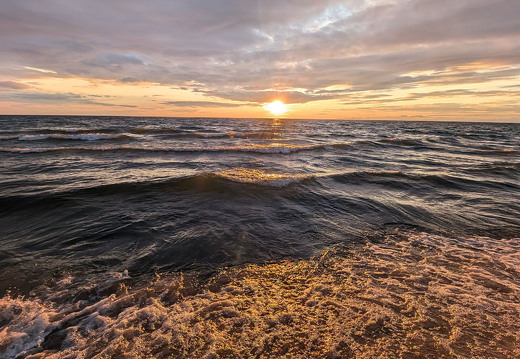 PXL 20240730 004946309