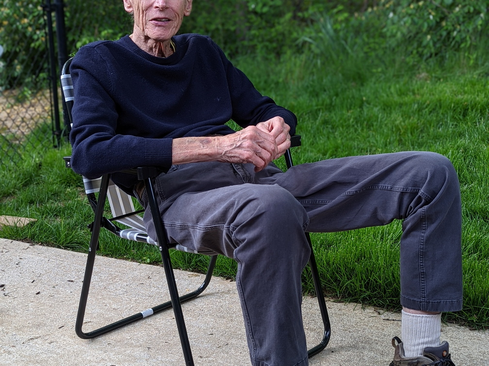 PXL 20220513 212414492