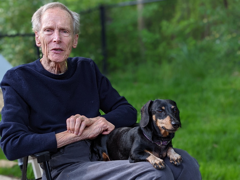 PXL 20220513 213532890