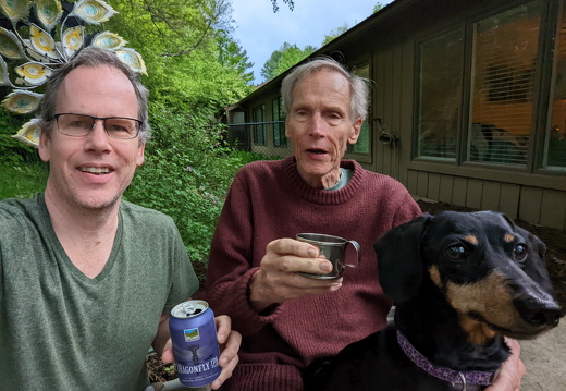 PXL 20220516 002241463