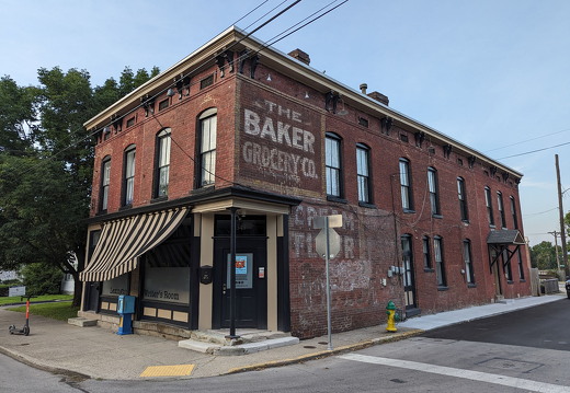 PXL 20230805 002242735