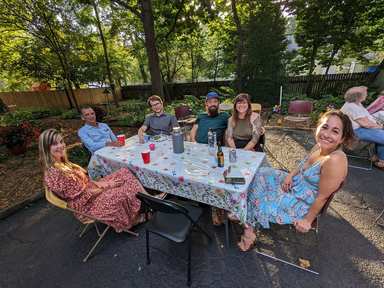 PXL 20230805 234338967