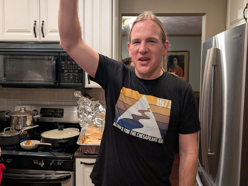 PXL 20241228 004101423-Bell