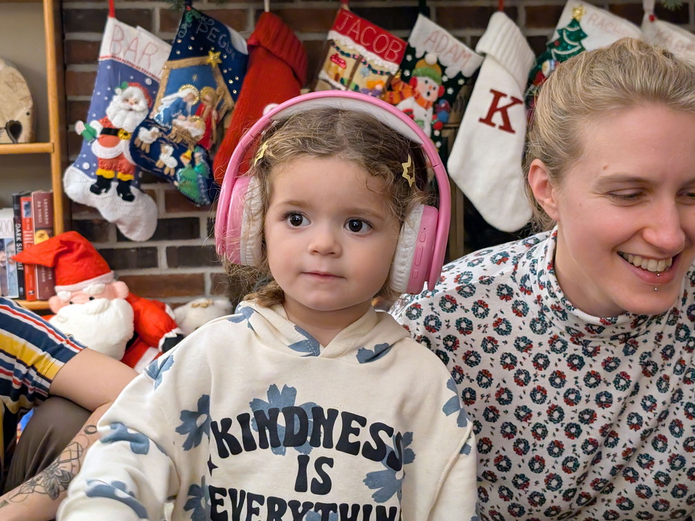 PXL 20241228 025248560--Aria