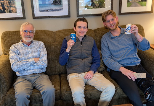 PXL 20241228 201059131.PORTRAIT