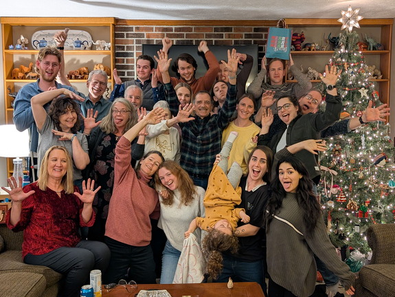 PXL 20241228 230943664-Fiskmas2024