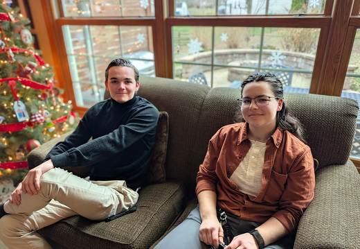 PXL 20251227 183228203