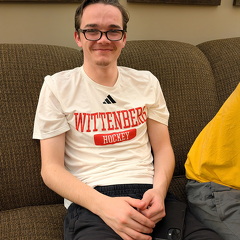 PXL 20251228 005815674