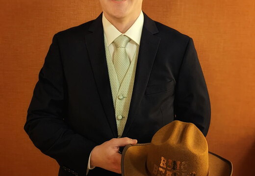 PXL 20220226 184311851-01