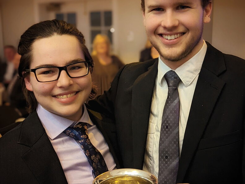 PXL 20220227 015630518-PORTRAIT-01