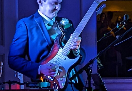 PXL 20220227 021217418-PORTRAIT-01