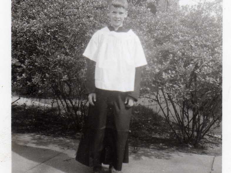 107-Milton-150-altar-boy162