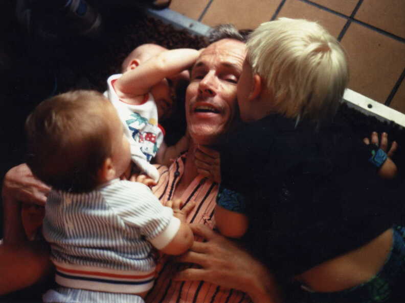 210-Milton-w-grandsons-1991400