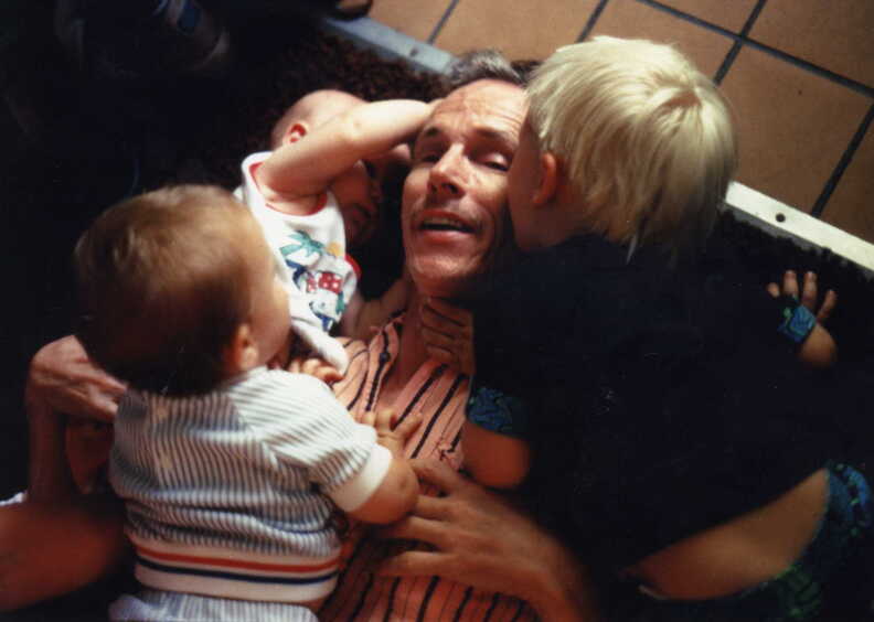 210-Milton-w-grandsons-1991400.jpg