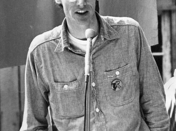 305-P1-Milton-1974346