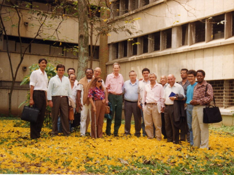 318-P11-Columbia-1995517