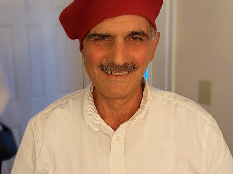 776-Miltons-Buddy-Bruce-with-THE-HAT-