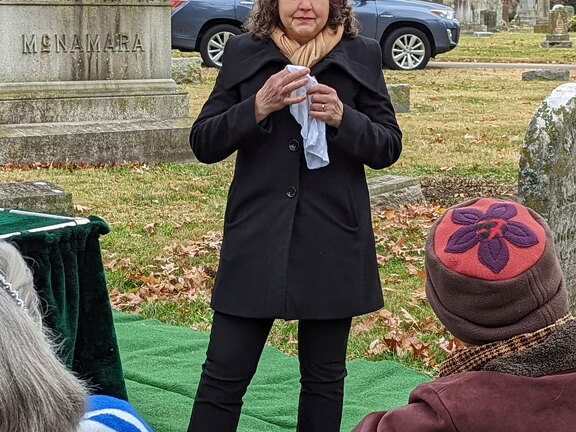 PXL 20221128 164849272.PORTRAIT