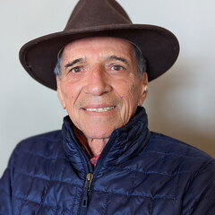 PXL 20221128 174409440.PORTRAIT