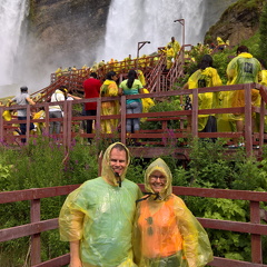 Niagara-Falls-2018-Graham-Nancy-Caveofthewinds