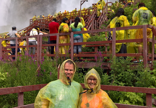 Niagara-Falls-2018-Graham-Nancy-Caveofthewinds