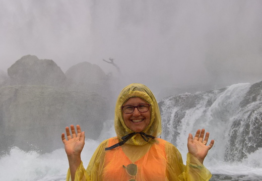 Niagara-Falls-2018-Nancy-Caveofwinds