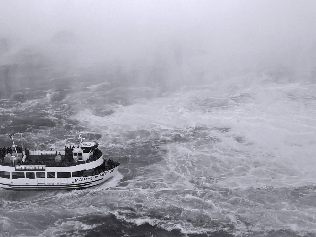 WP-20180727-19-39-57-Proa