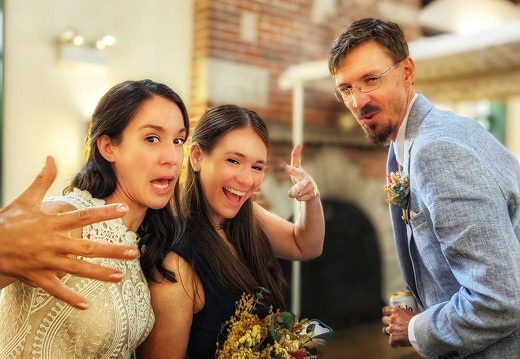 PXL 20220820 185110518.PORTRAIT-01