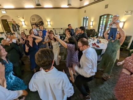 PXL 20220820 221300241