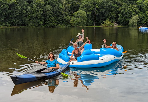 PXL 20220813 192817964