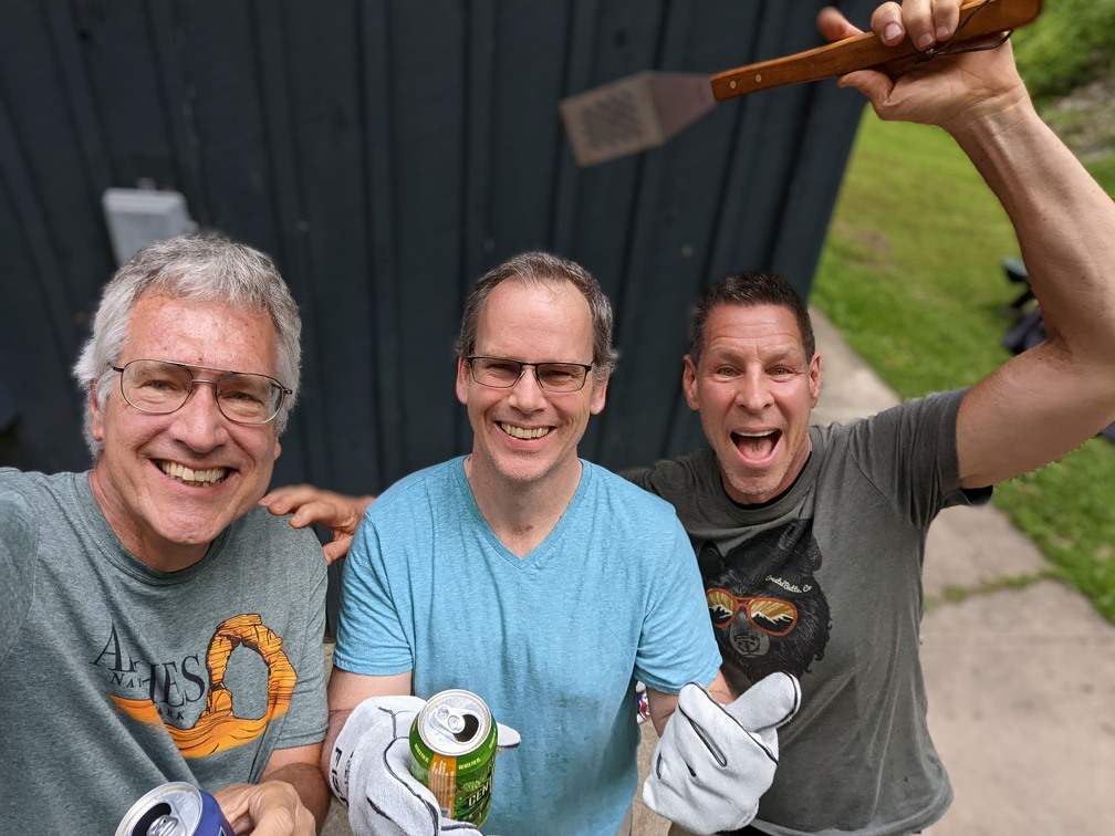 PXL 20220813 214837360 