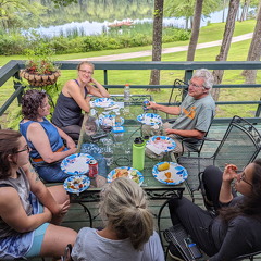 PXL 20220813 225836667