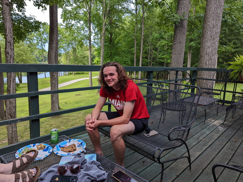 PXL 20220813 225842351