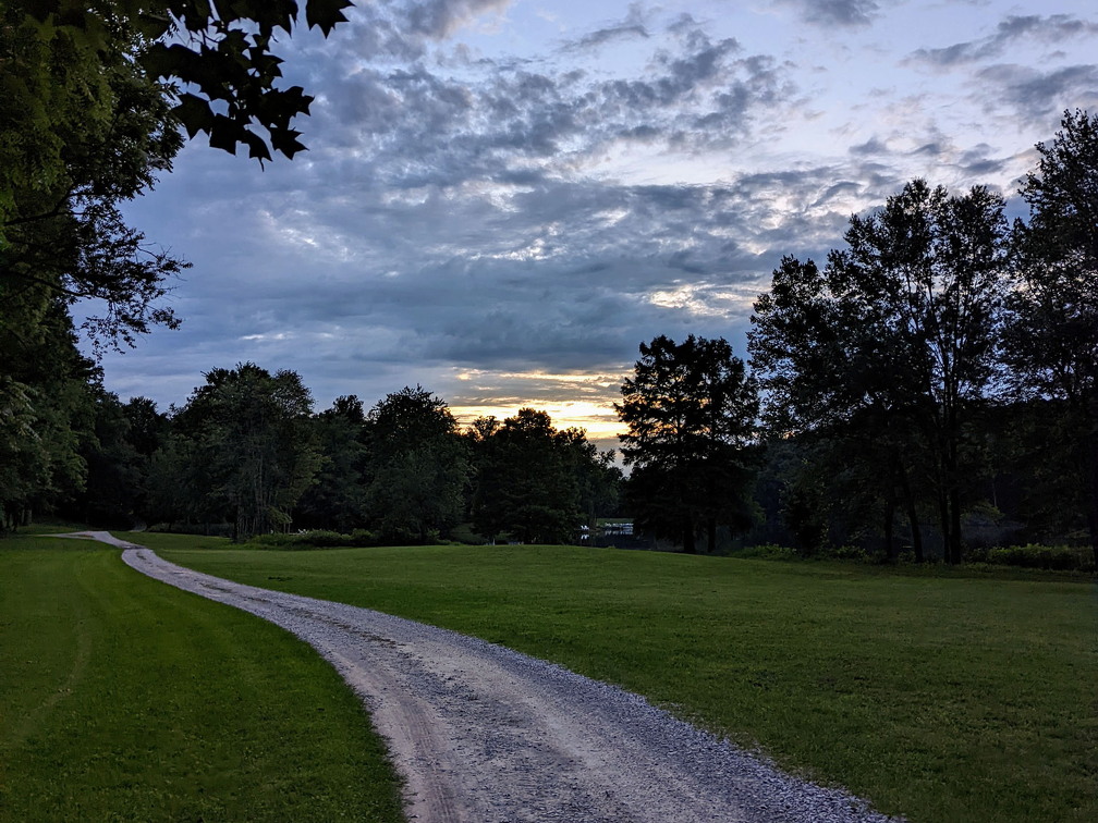 PXL 20220814 010543514 