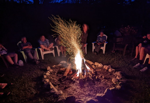 PXL 20220814 012932065.NIGHT