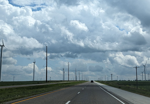 PXL 20230817 193133713